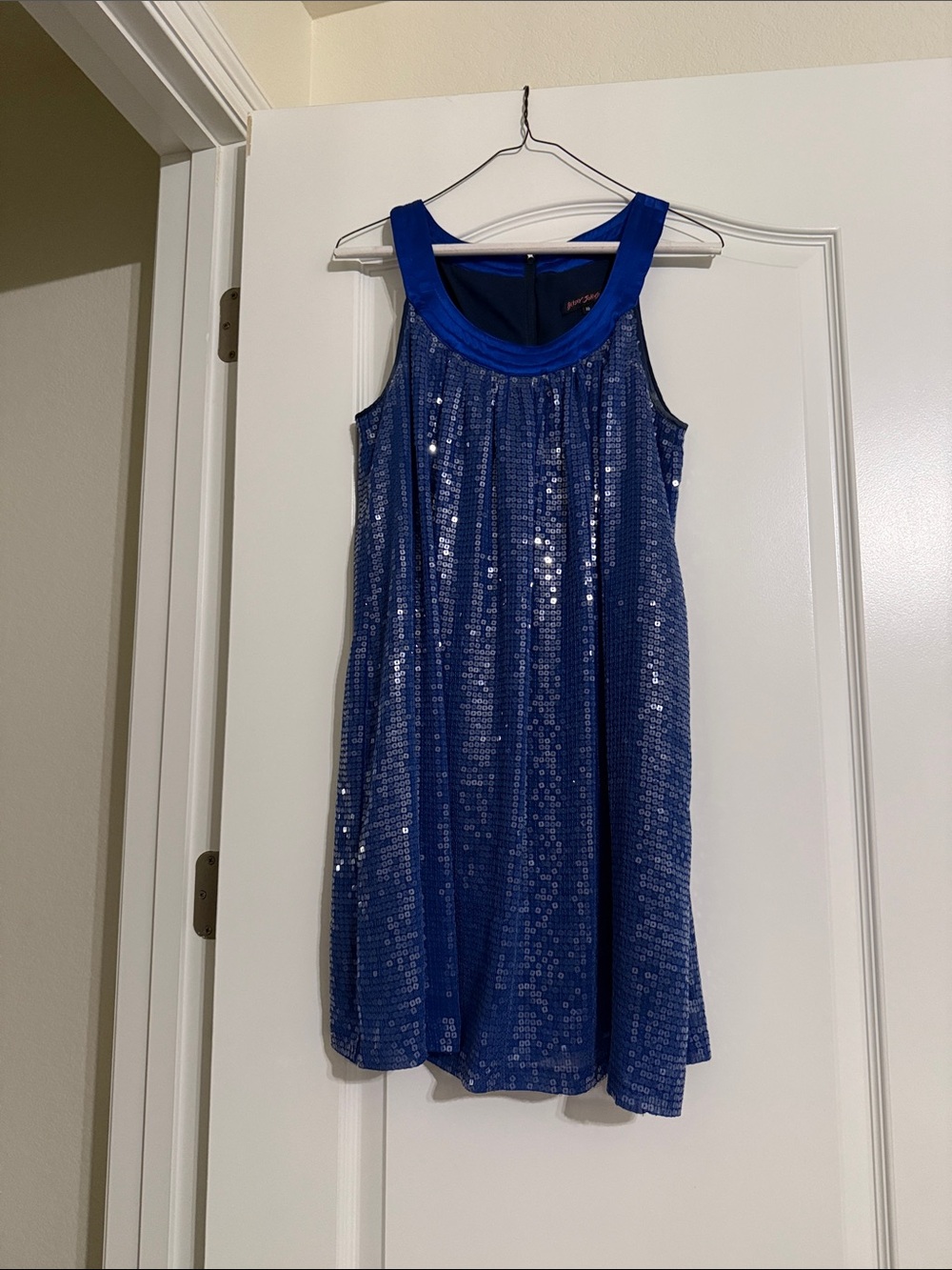 Betsey Johnson Women’s Royal Blue Sequin Long Tank Size 10
